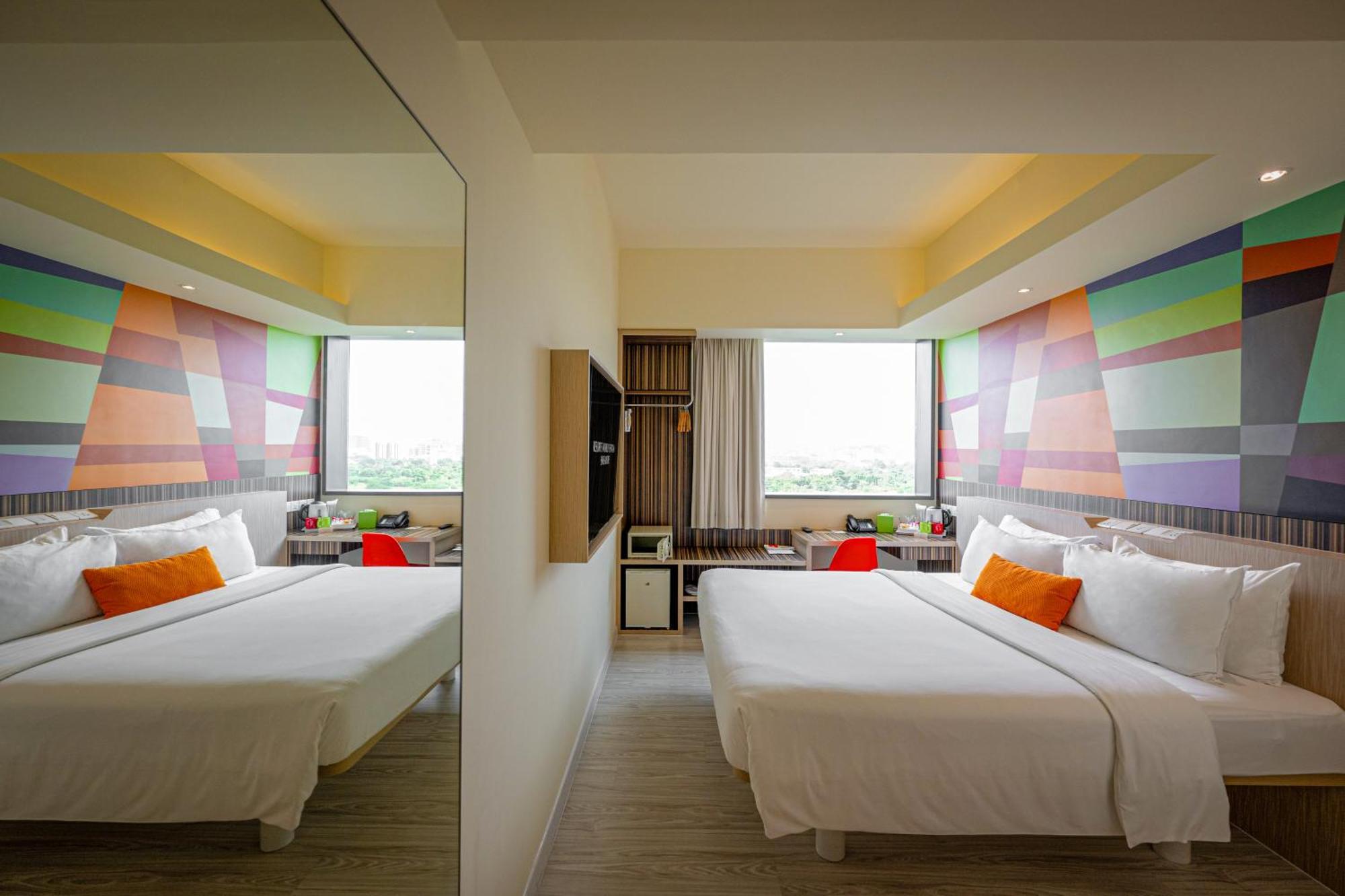 Genting Hotel Jurong Singapore Exterior foto